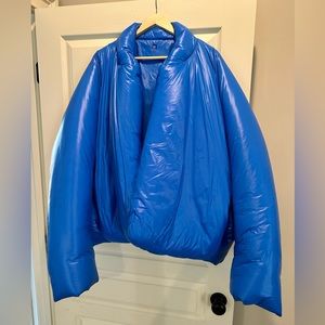 YeezyXGap Blue Round Puffer Jacket Size L